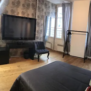 Apartment Atypique - Saint-germain Des Pres, Paris