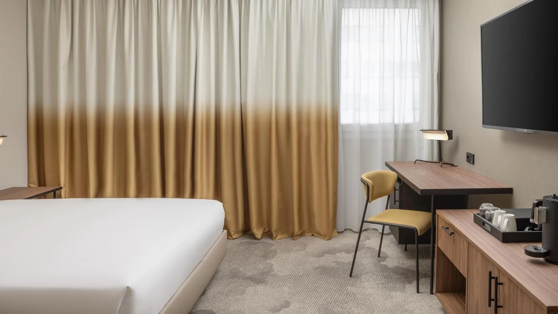 Hyatt Place Paris Charles de Gaulle Airport Roissy-en-France 4*,  France