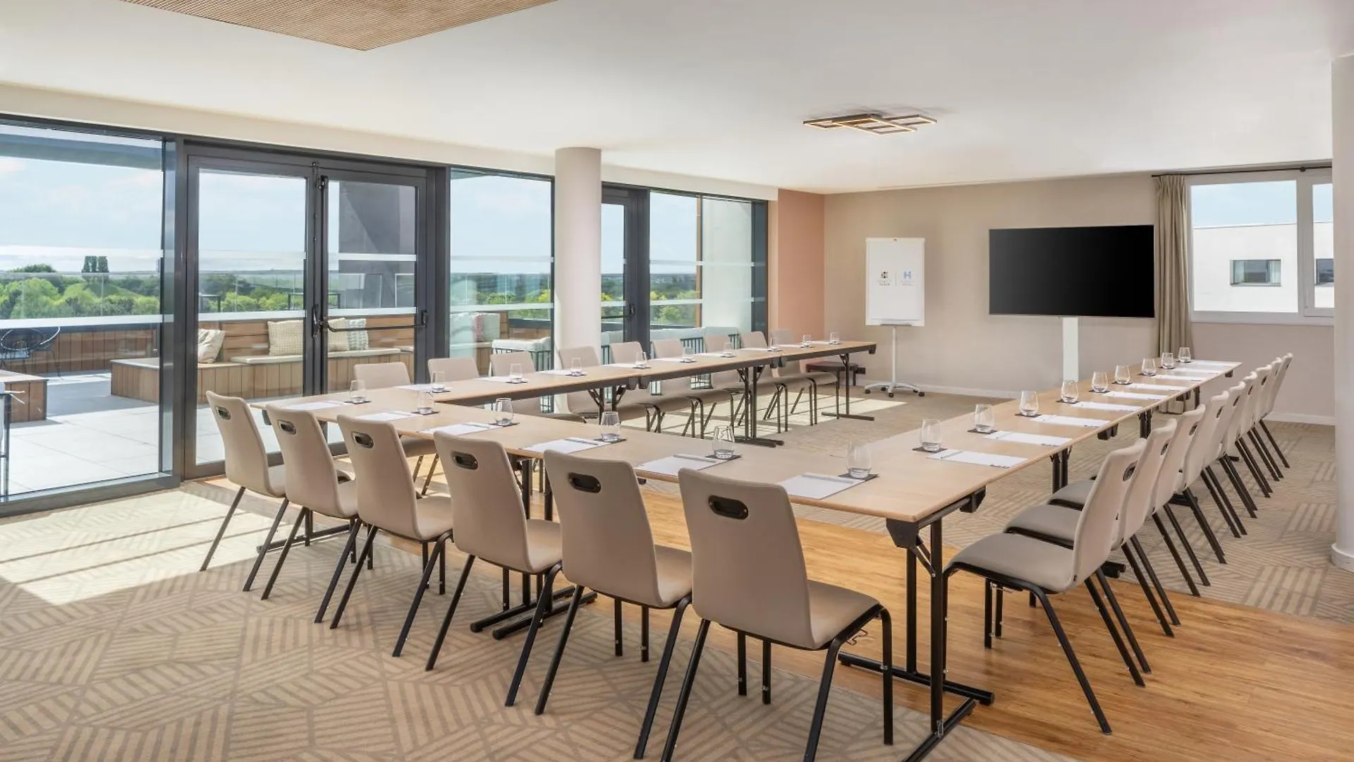 **** Hotel Hyatt Place Paris Charles de Gaulle Airport Roissy-en-France France
